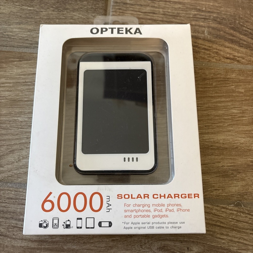 Opteka 6000 mAh Ultra High Capacity Backup Battery Solar Charger New In Package